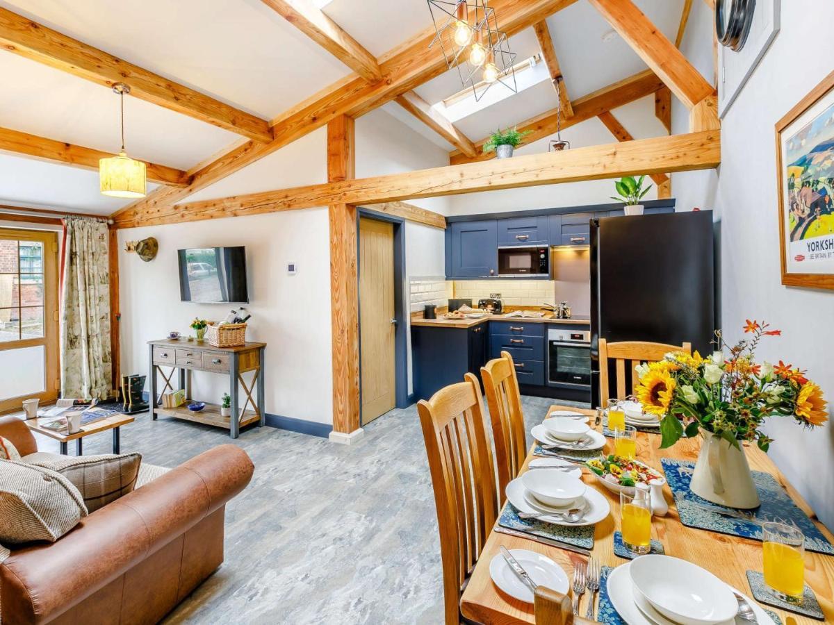 2 Bed In 85510