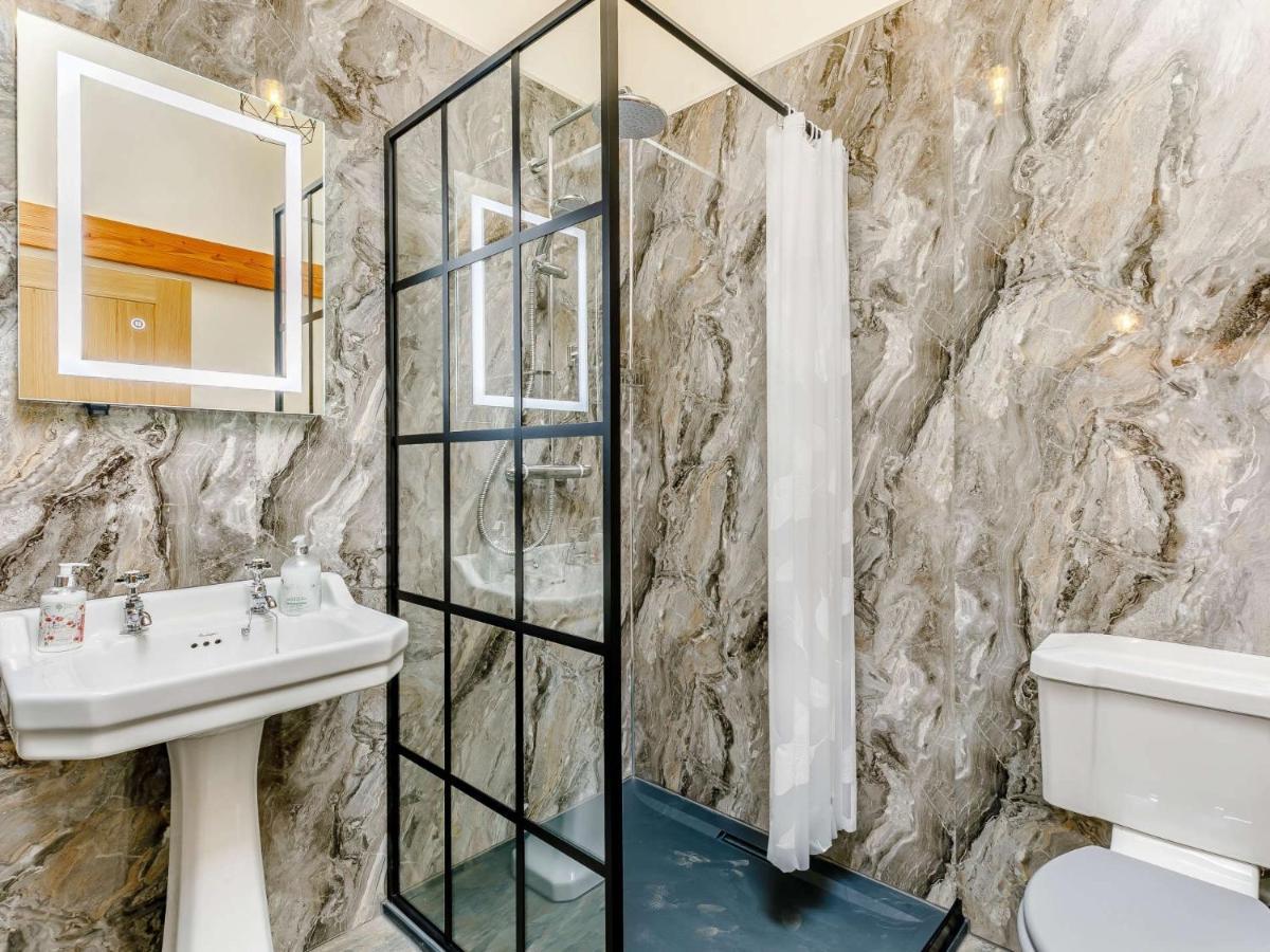 2 Bed In 85510 Holiday home Masham